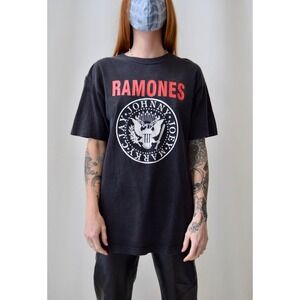 Retro Ramones T-Shirt Black